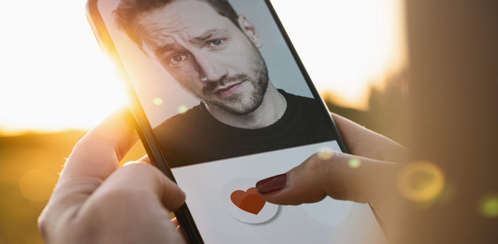 National Survey: Consumers Respond to Advertising on Online Dating Services and Apps National Survey: Consumers Respond to Advertising on Online Dating Services and Apps